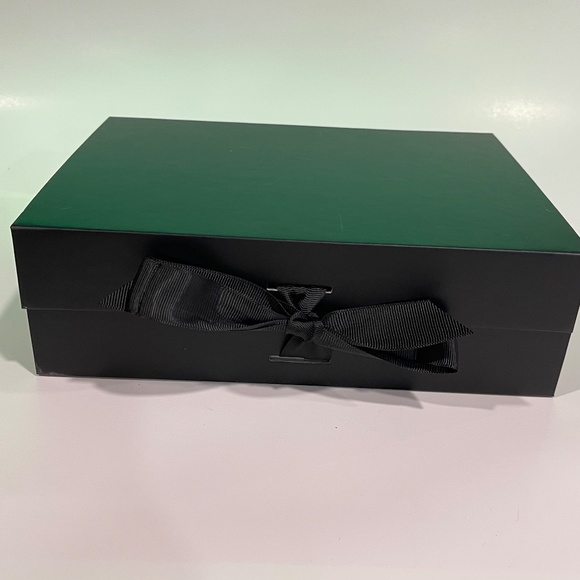 DIOR Red Faux Patent Leather Makeup Bag - Gold Hardware, Crossbody Chains, Gift - Picture 16 of 16